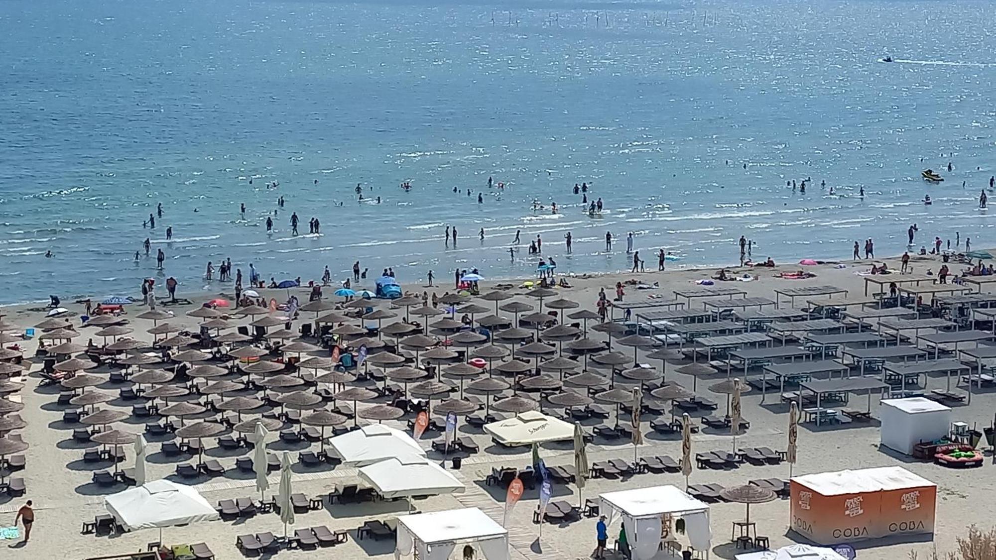Luxury Promenada Apartment - Frontal Beachfront Mamaia Nord Navodari Exterior photo